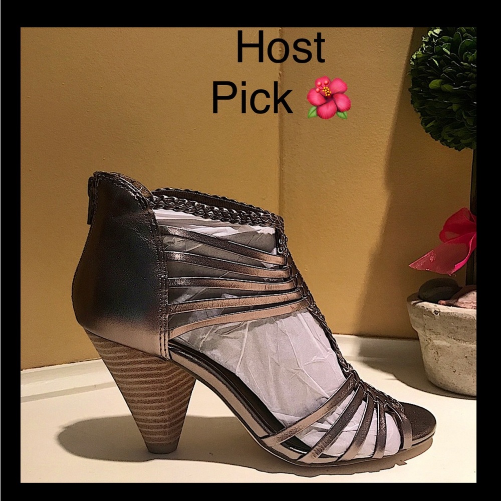 🎉HP🎉 NEW SEYCHELLES ROSE GOLD LEATHER SANDALS